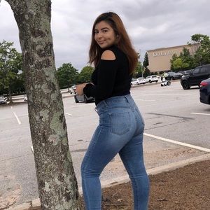 Meet your Posher, Denisse